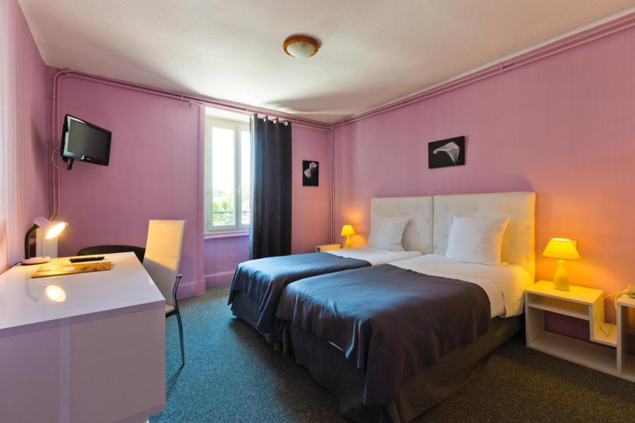 Logis Hotel Restaurant De La Poste ポンジボー エクステリア 写真